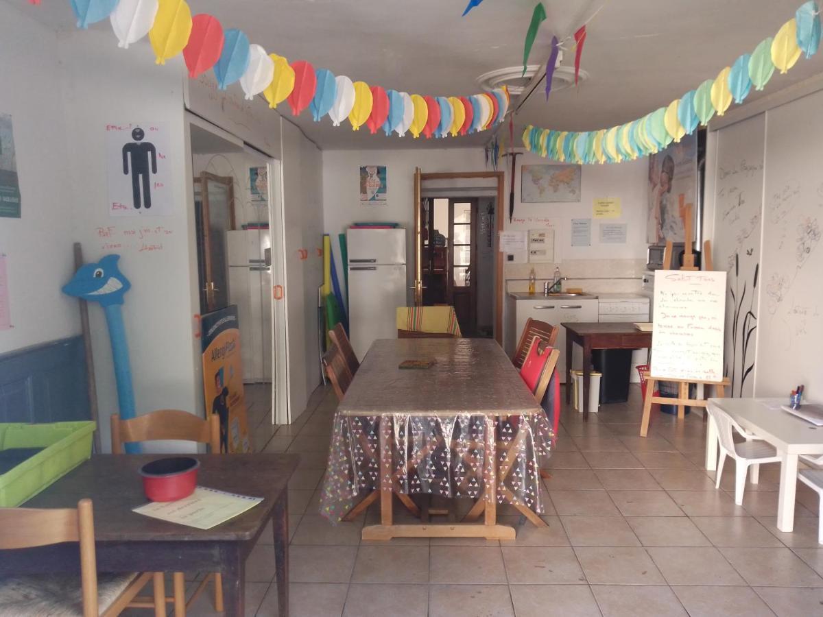Guest House Groupe Et Famille Paimboeuf Luaran gambar
