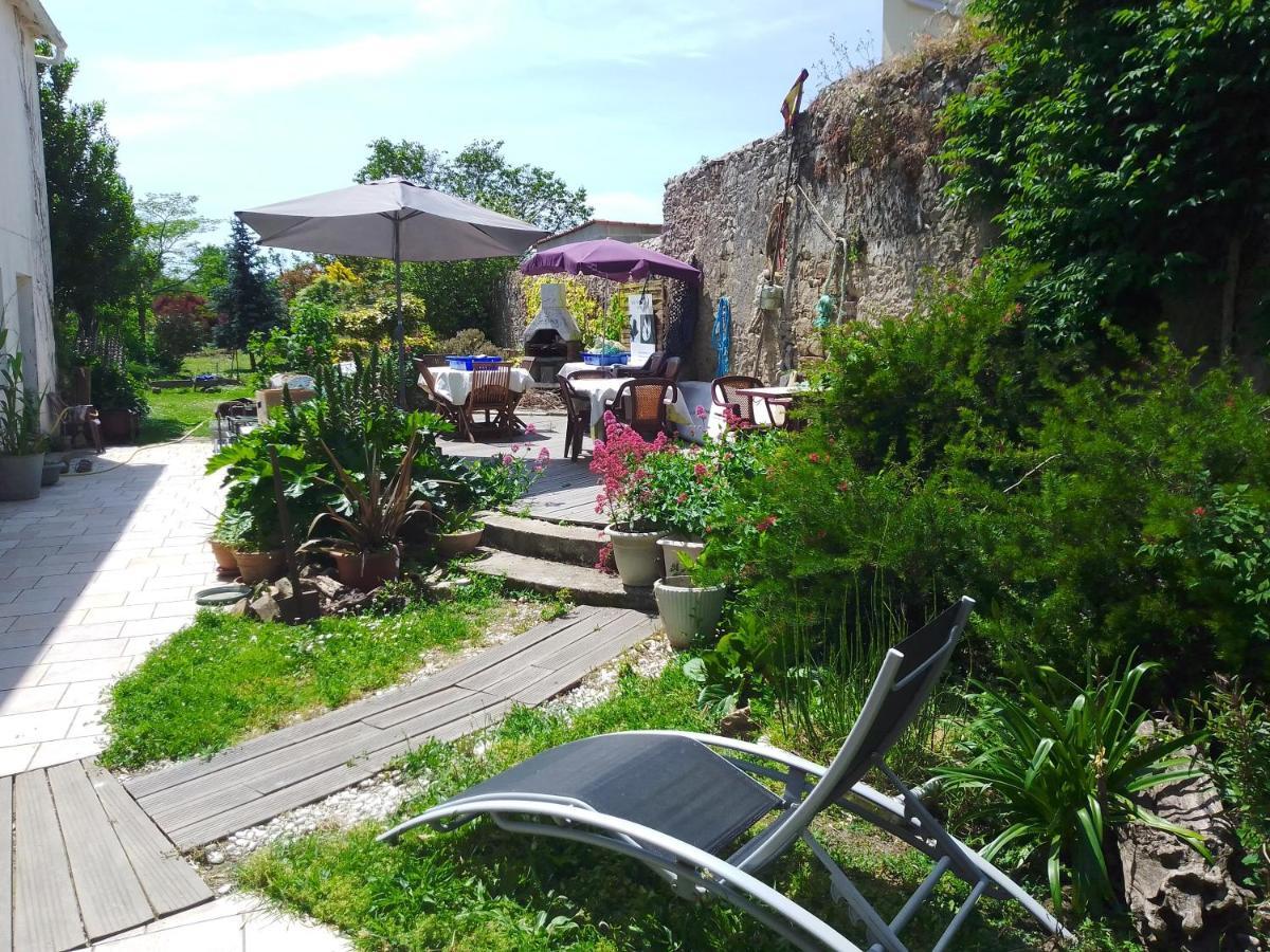 Guest House Groupe Et Famille Paimboeuf Luaran gambar
