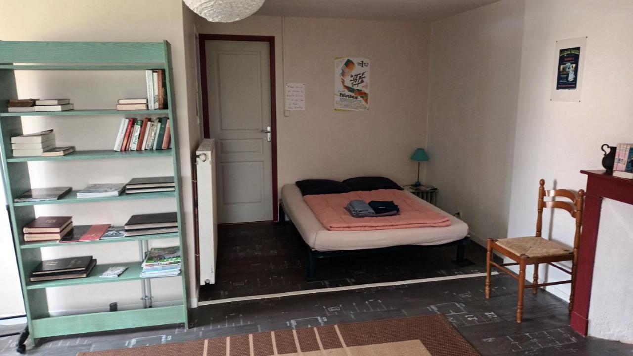 Guest House Groupe Et Famille Paimboeuf Luaran gambar